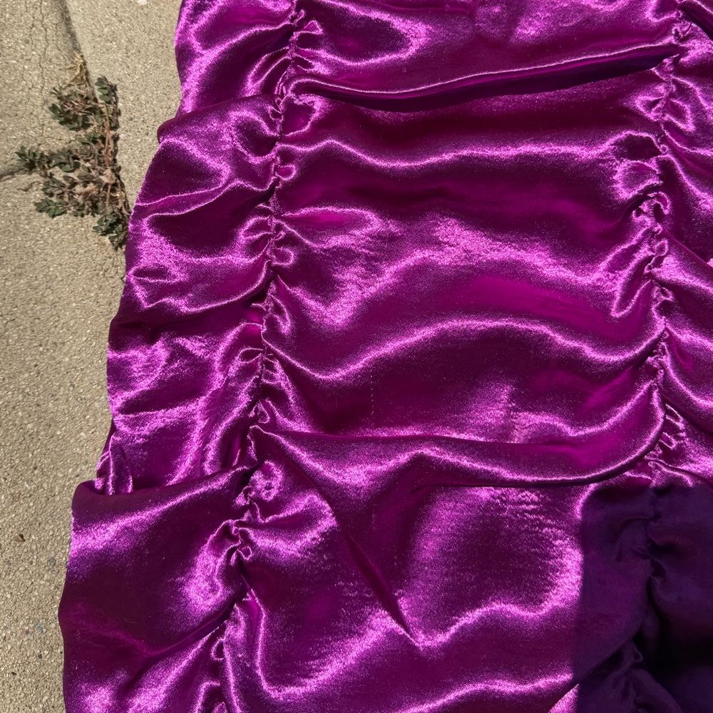For Love & Lemons Magenta Mini ✿ Ruched Metallic - Picture 2 of 7